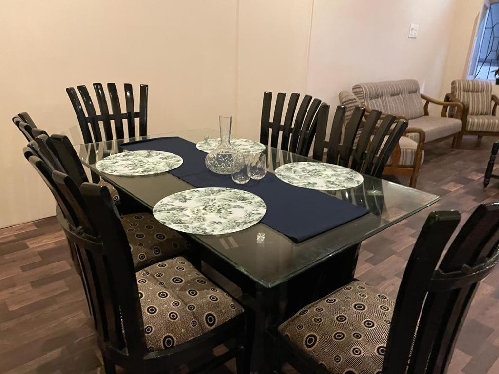 Visitors Lounge By Mmg - 2&3bhk Furnished - Rd 12 Banjara Hills Apartment Hyderabad